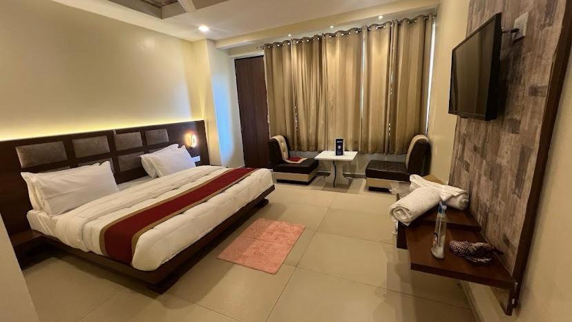 The White Orchid Dalhousie Hotel Exterior photo