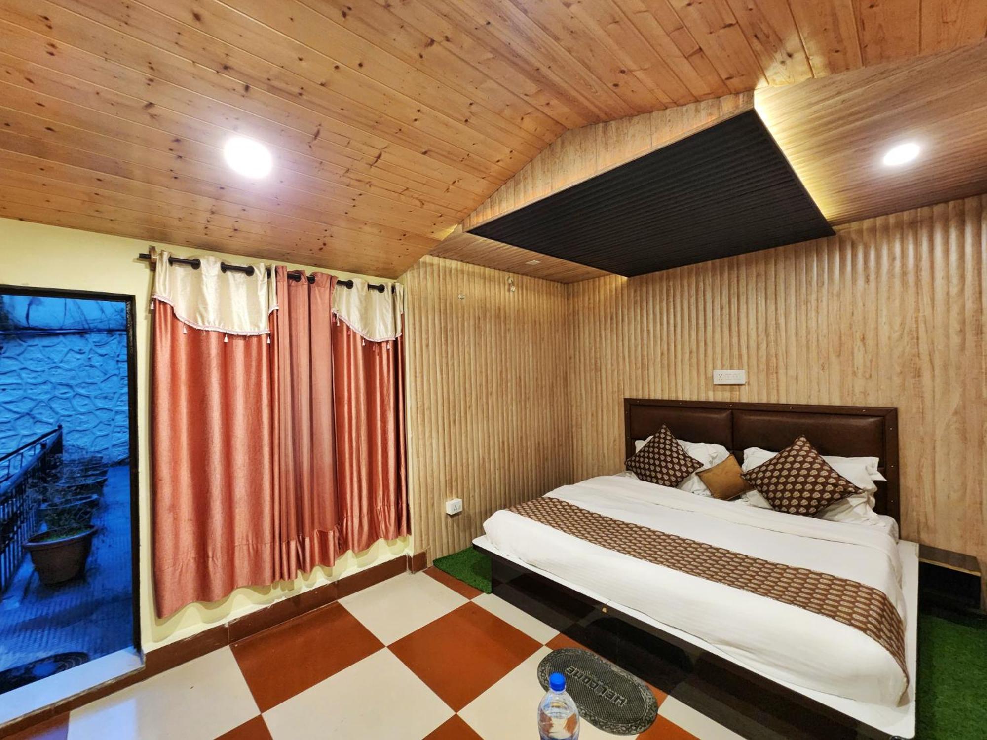 The White Orchid Dalhousie Hotel Exterior photo