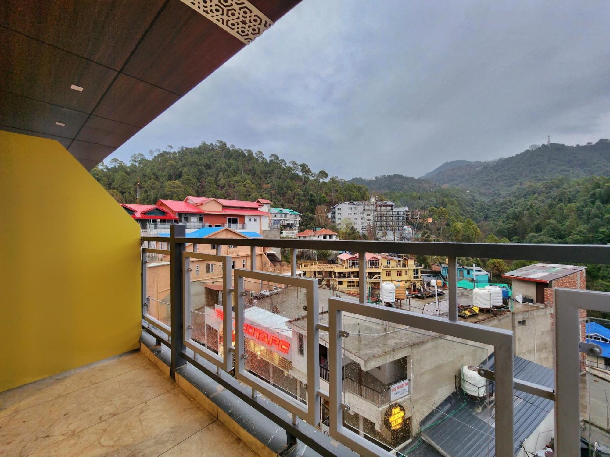 The White Orchid Dalhousie Hotel Exterior photo