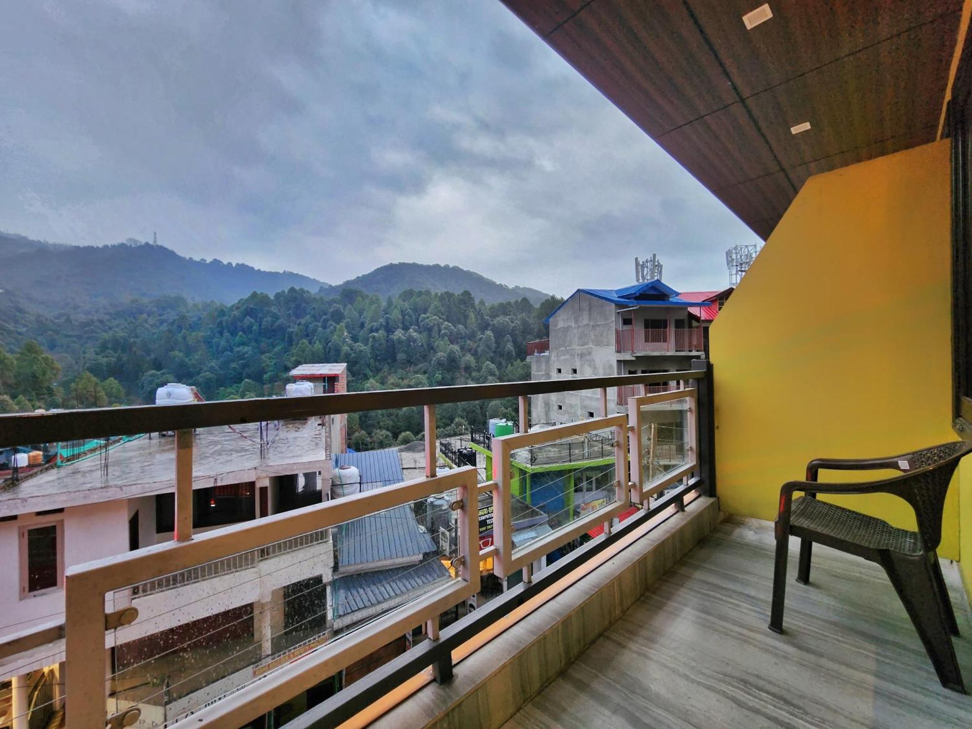 The White Orchid Dalhousie Hotel Exterior photo