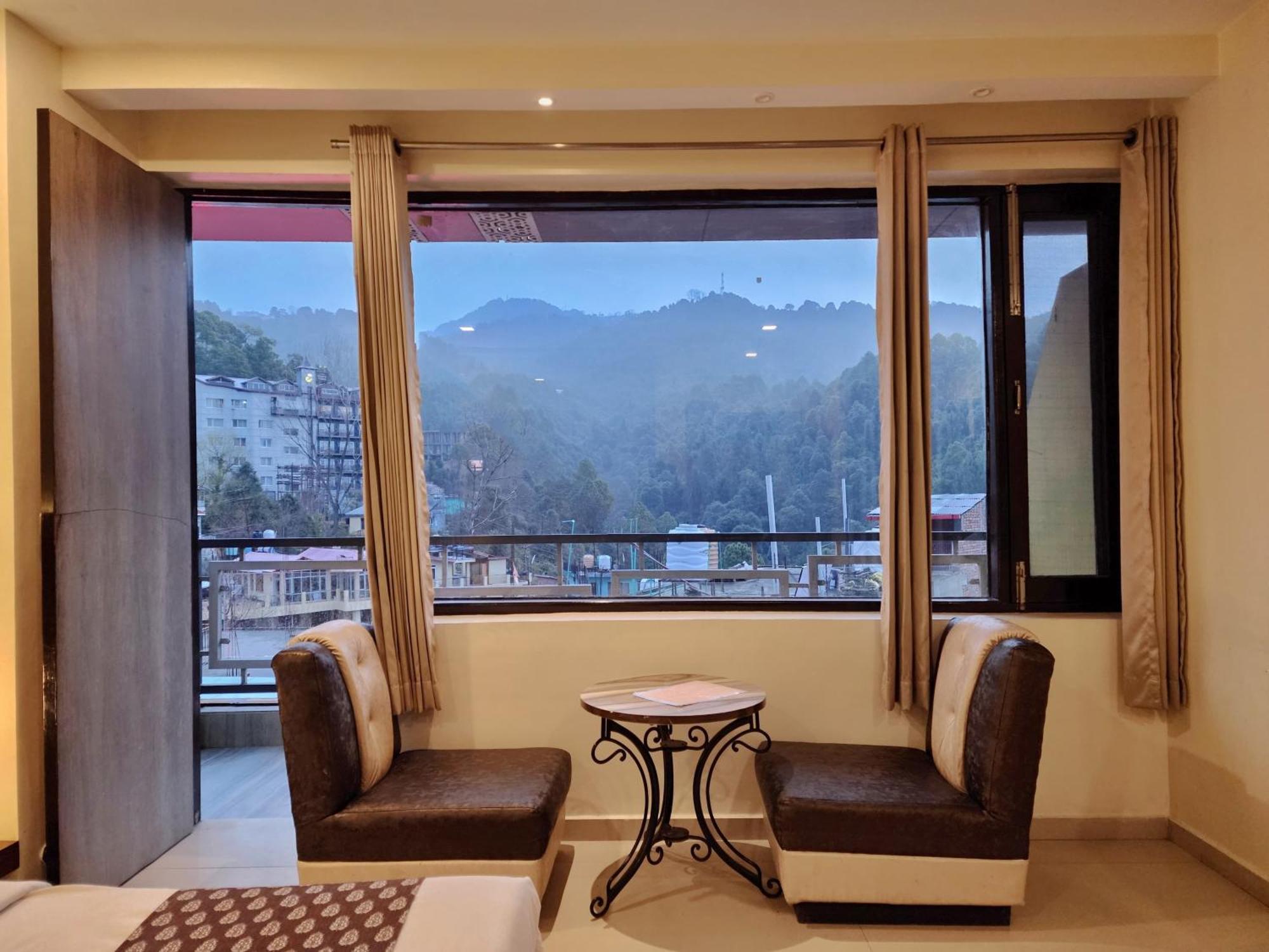 The White Orchid Dalhousie Hotel Exterior photo