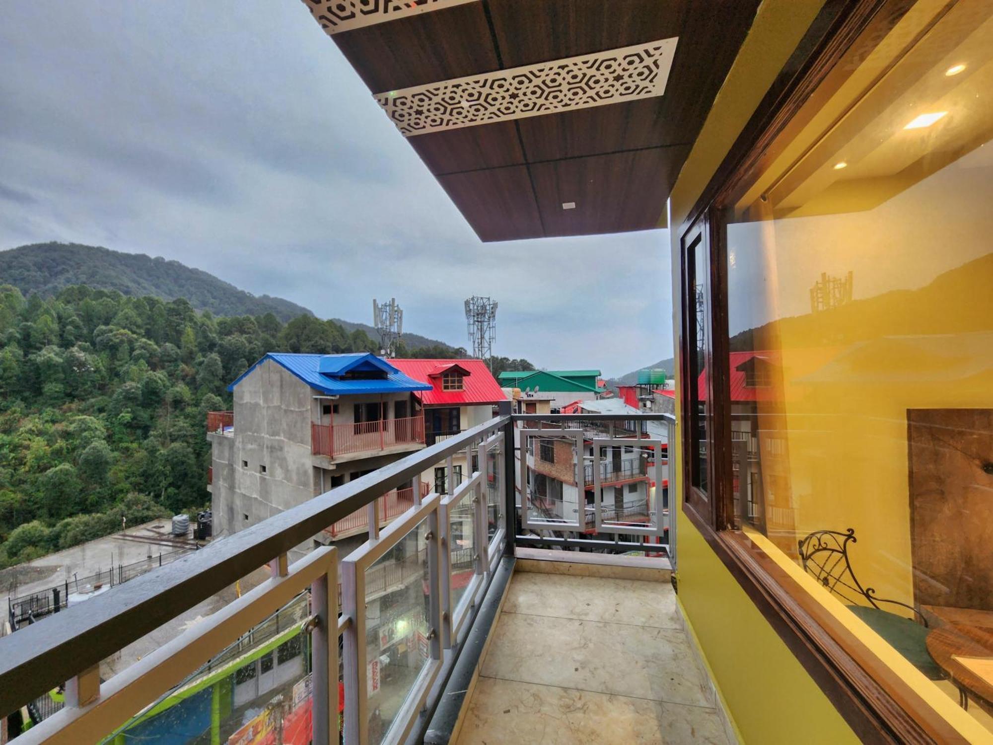 The White Orchid Dalhousie Hotel Exterior photo