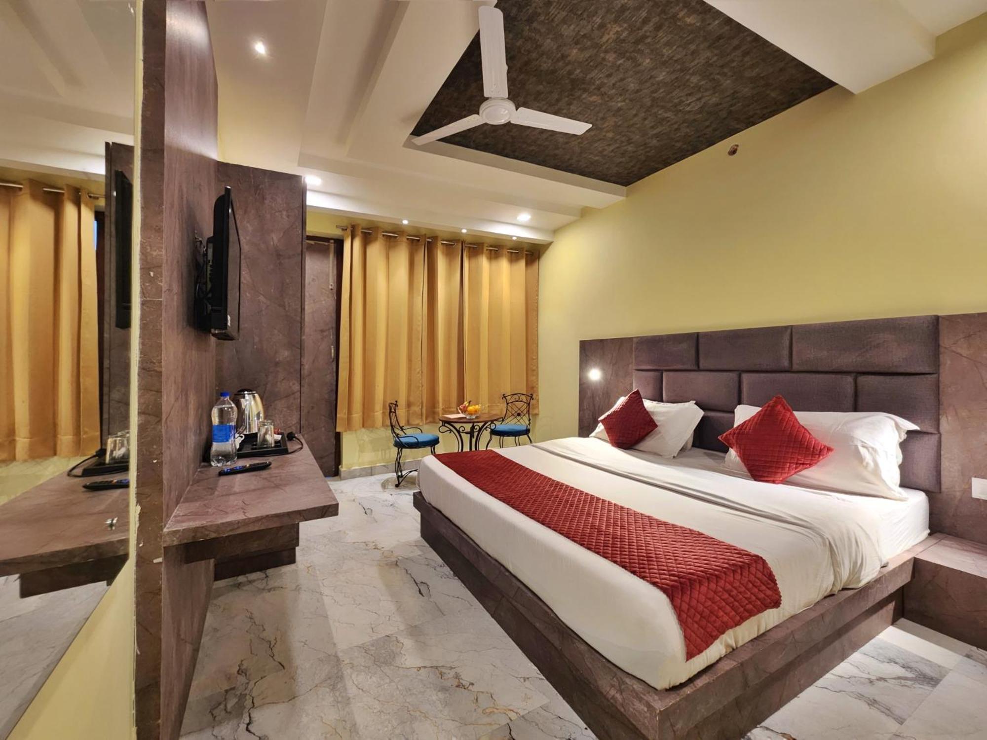 The White Orchid Dalhousie Hotel Exterior photo
